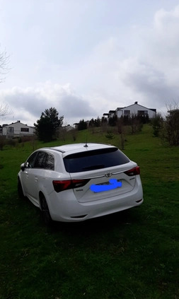 Toyota Avensis cena 59900 przebieg: 160000, rok produkcji 2015 z Gdańsk małe 211